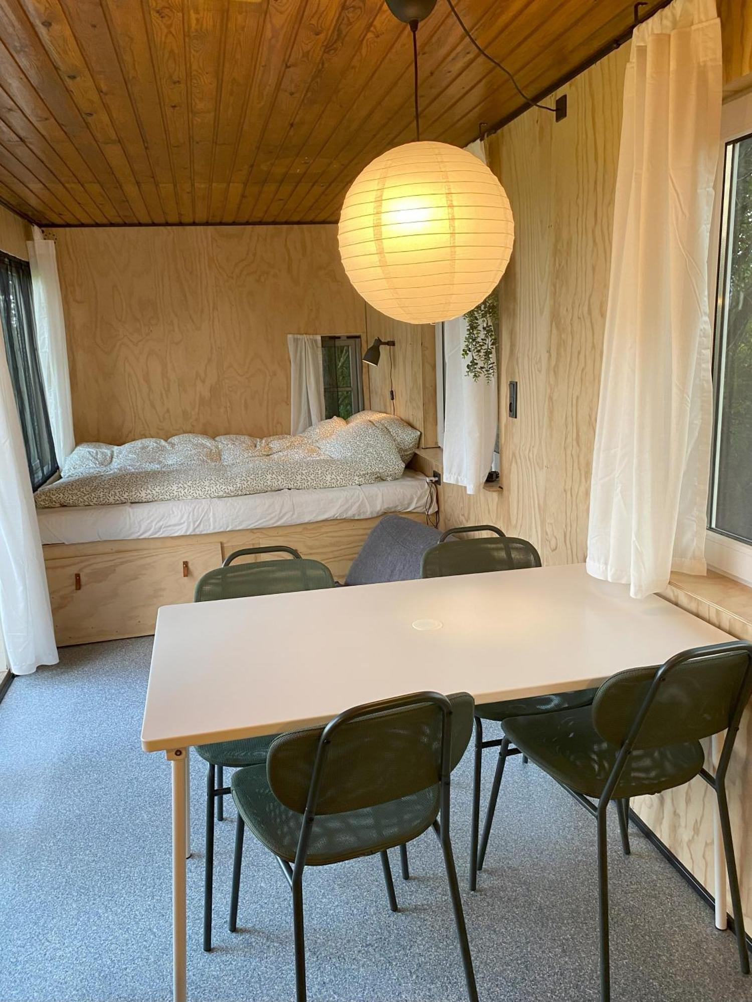 Kroghs Tiny Houses - Hyttebyen Гриндстед Екстериор снимка