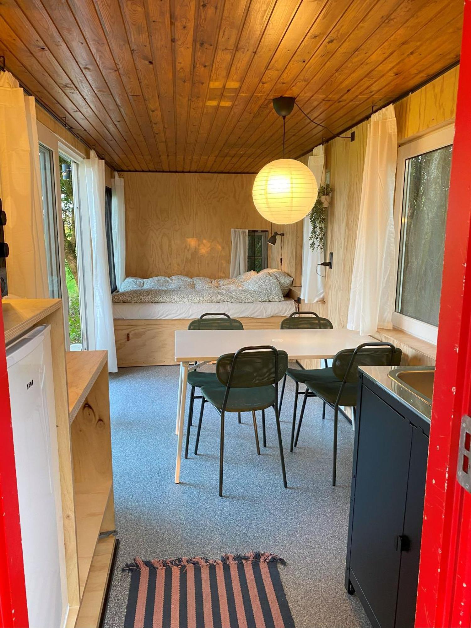 Kroghs Tiny Houses - Hyttebyen Гриндстед Екстериор снимка